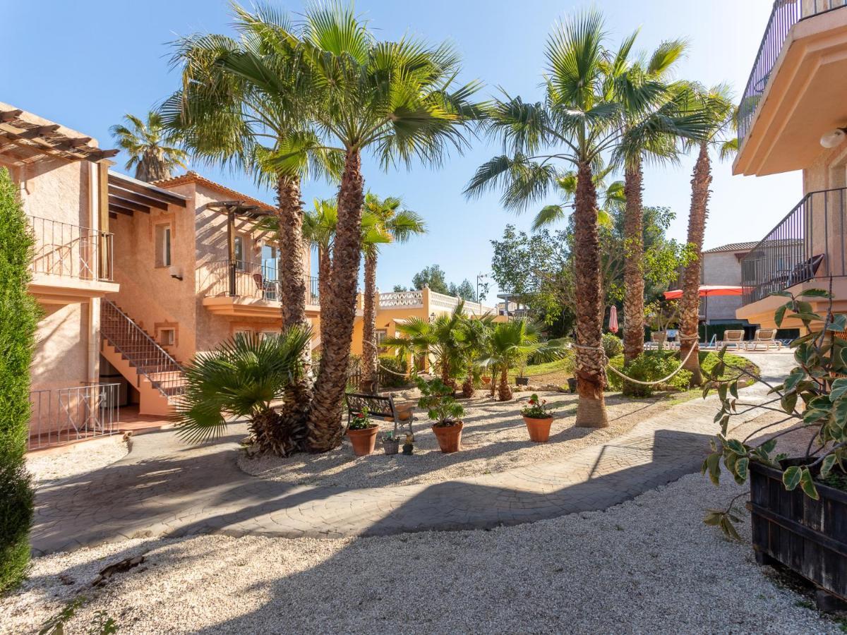 אלביר Apartamentos Mundaka Albir מראה חיצוני תמונה