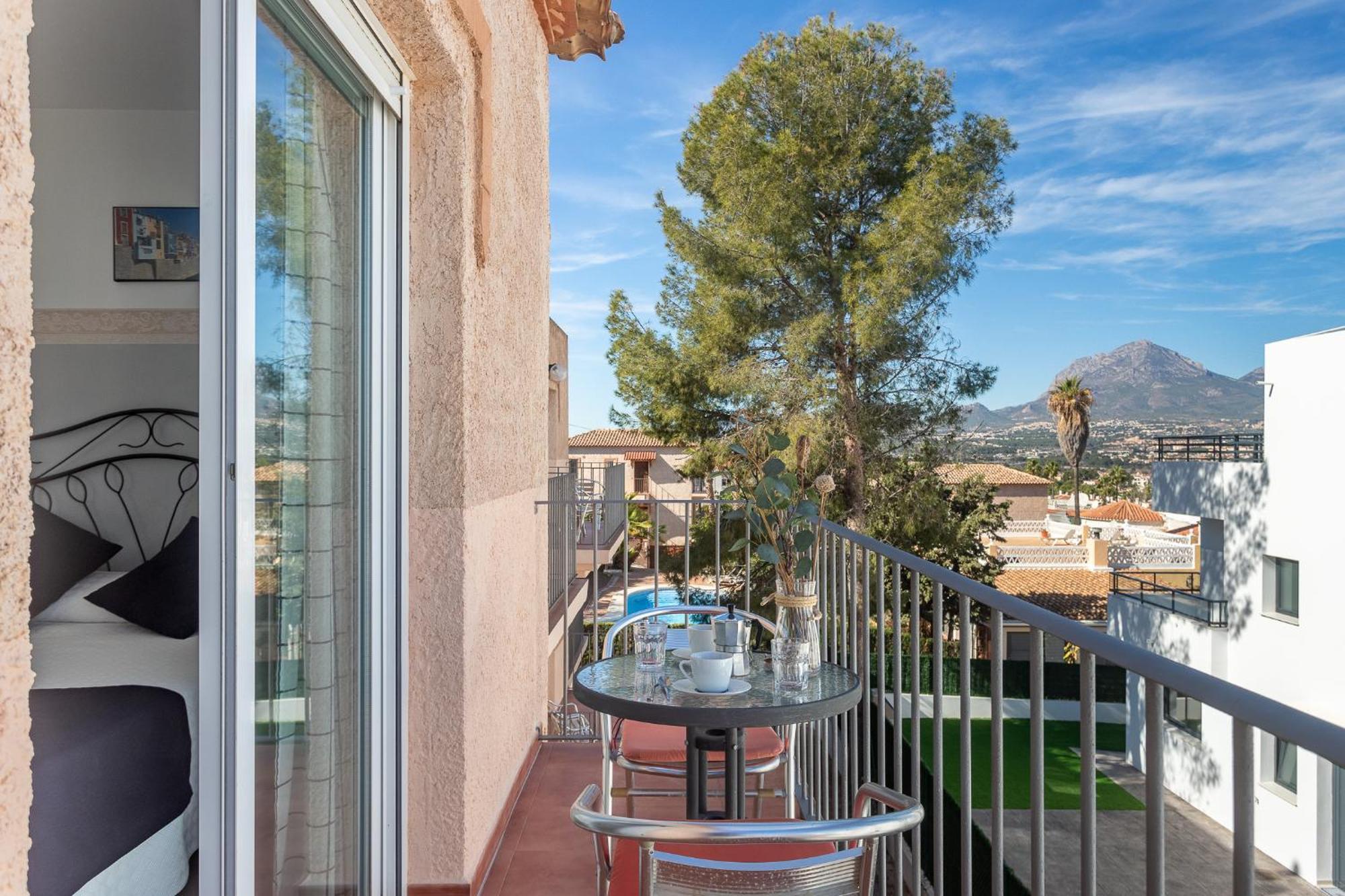 אלביר Apartamentos Mundaka Albir מראה חיצוני תמונה